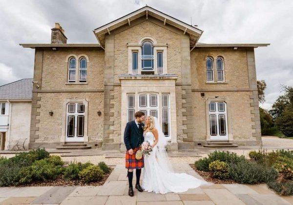 Real Bride wearing our "Nikki" veil