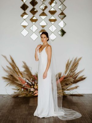 Bianca – single layer chapel length veil with scattered diamantes