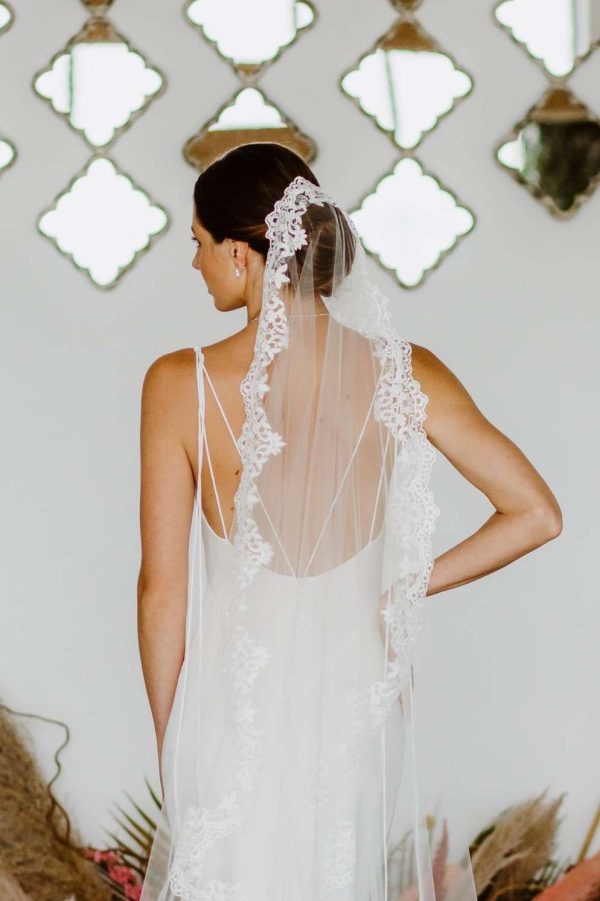 Harmony mantilla lace veil closeup