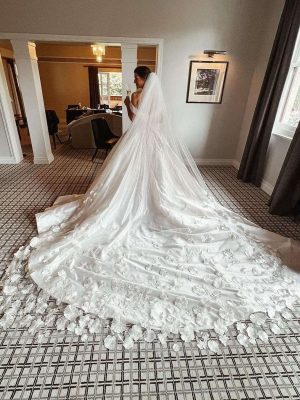 Paris Hilton replica lace veil
