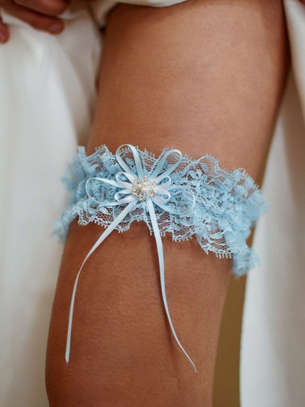 Pretty all blue garter with bow detail on leg TLG509