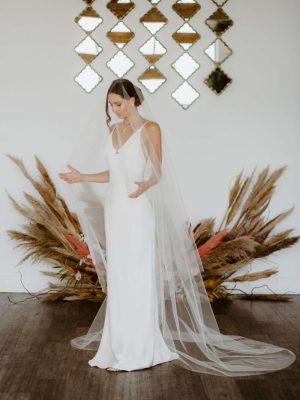 plus size white lace dresses Plus Size Lace-up Corset Back Custom Lace Wedding Dress