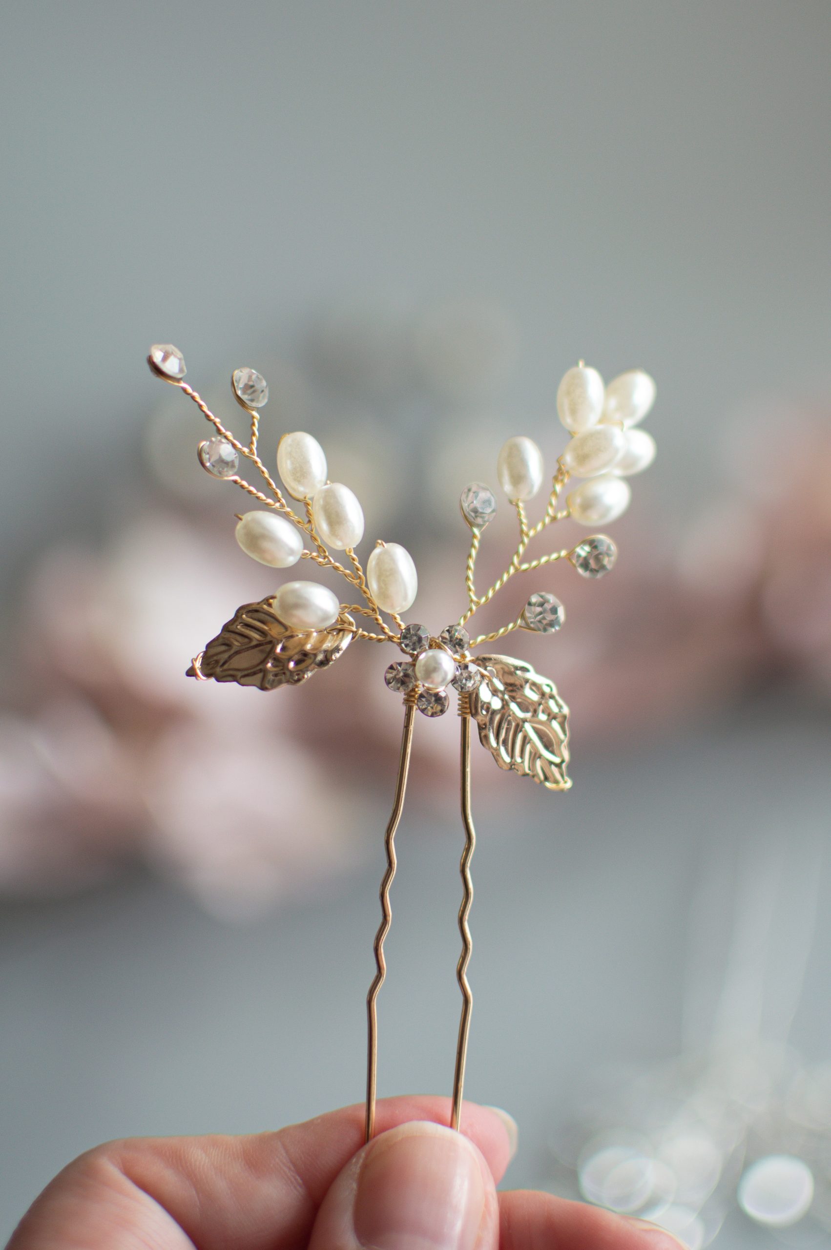 HP4649 gold hair pin HP4649 gold hair pin