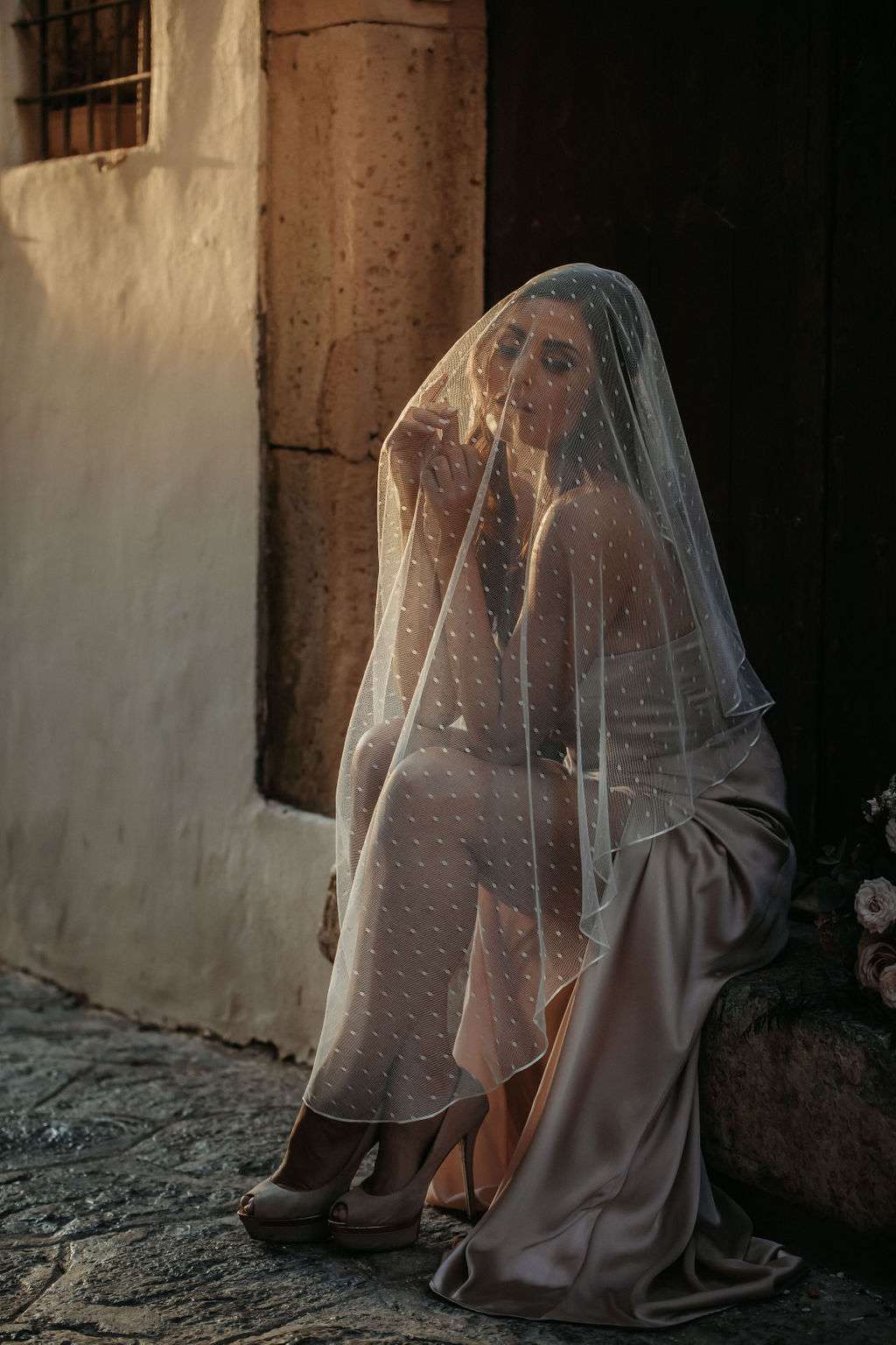 Dotty dotted spotty spotted polka dot wedding veil (4) Dotty dotted spotty spotted polka dot wedding veil 4