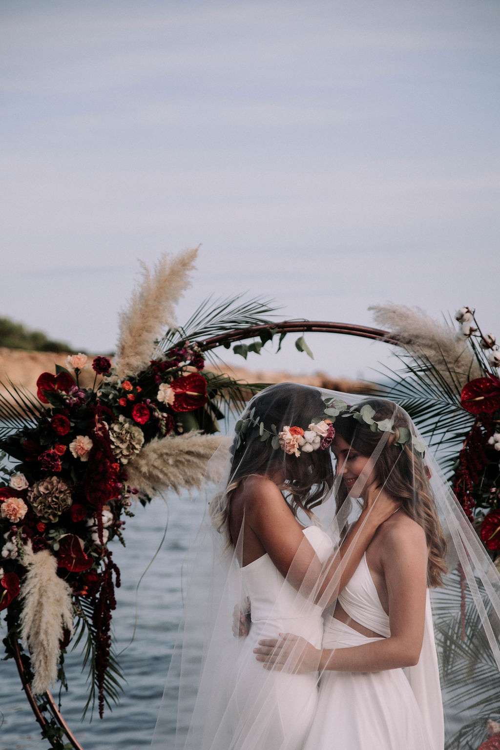 Two brides one veil, gay wedding inspiration