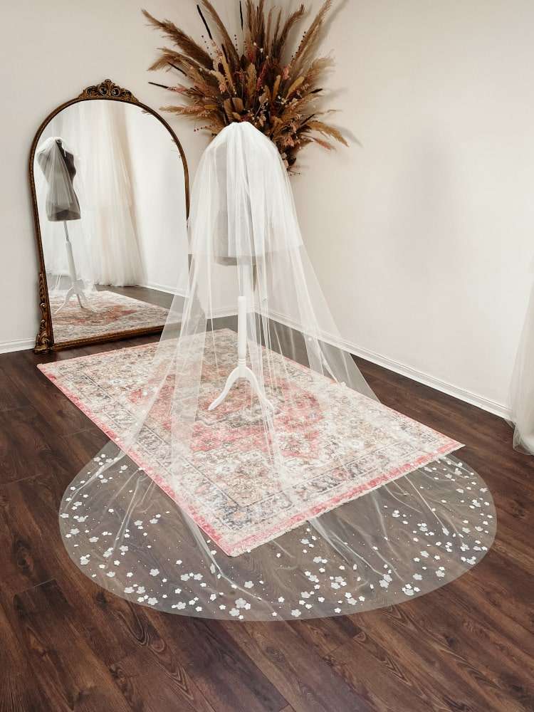 Flower and pearl veil (2) Flower and pearl veil