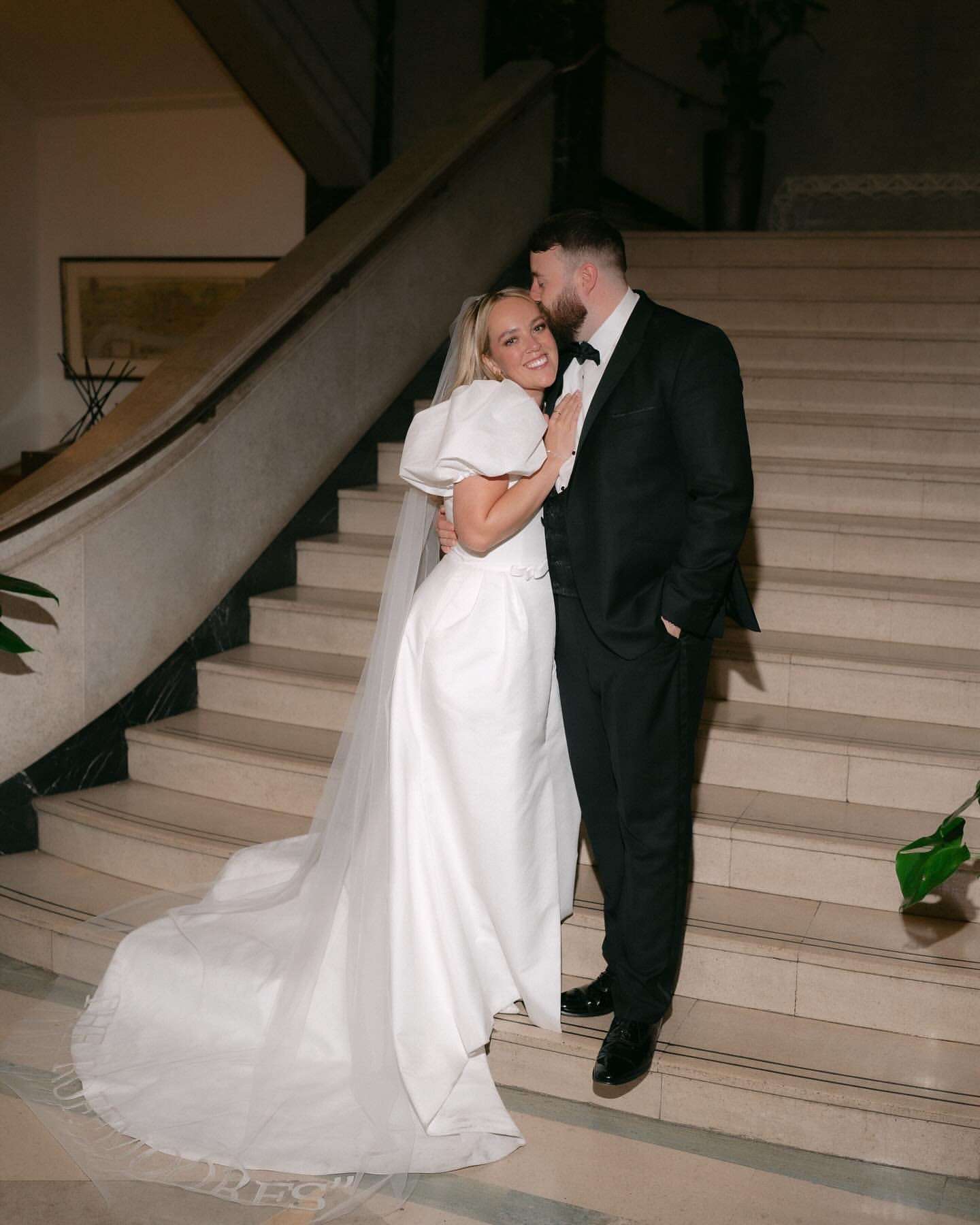 Alex’s Stunning Embroidered Veil with Block Capitals