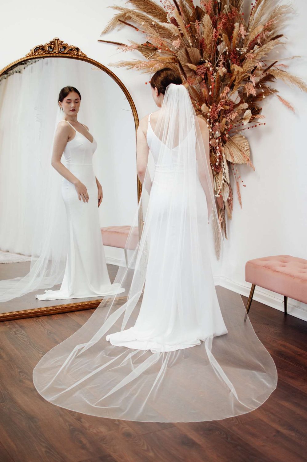 Esta – Classic Single Tier Chapel Length Veil with Sewn Edge