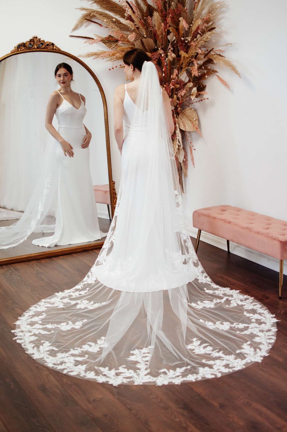 Hadley – One Tier Cathedral Veil with Floral Lace Appliques