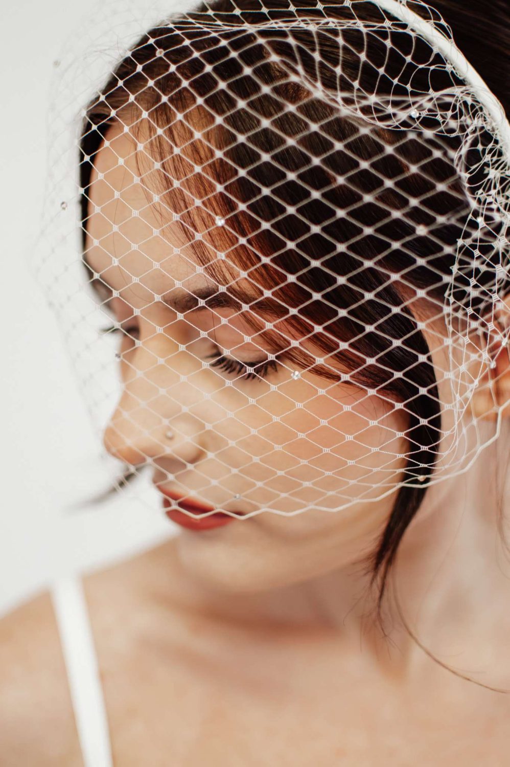 Jolie – French Net Birdcage Veil with Diamantes