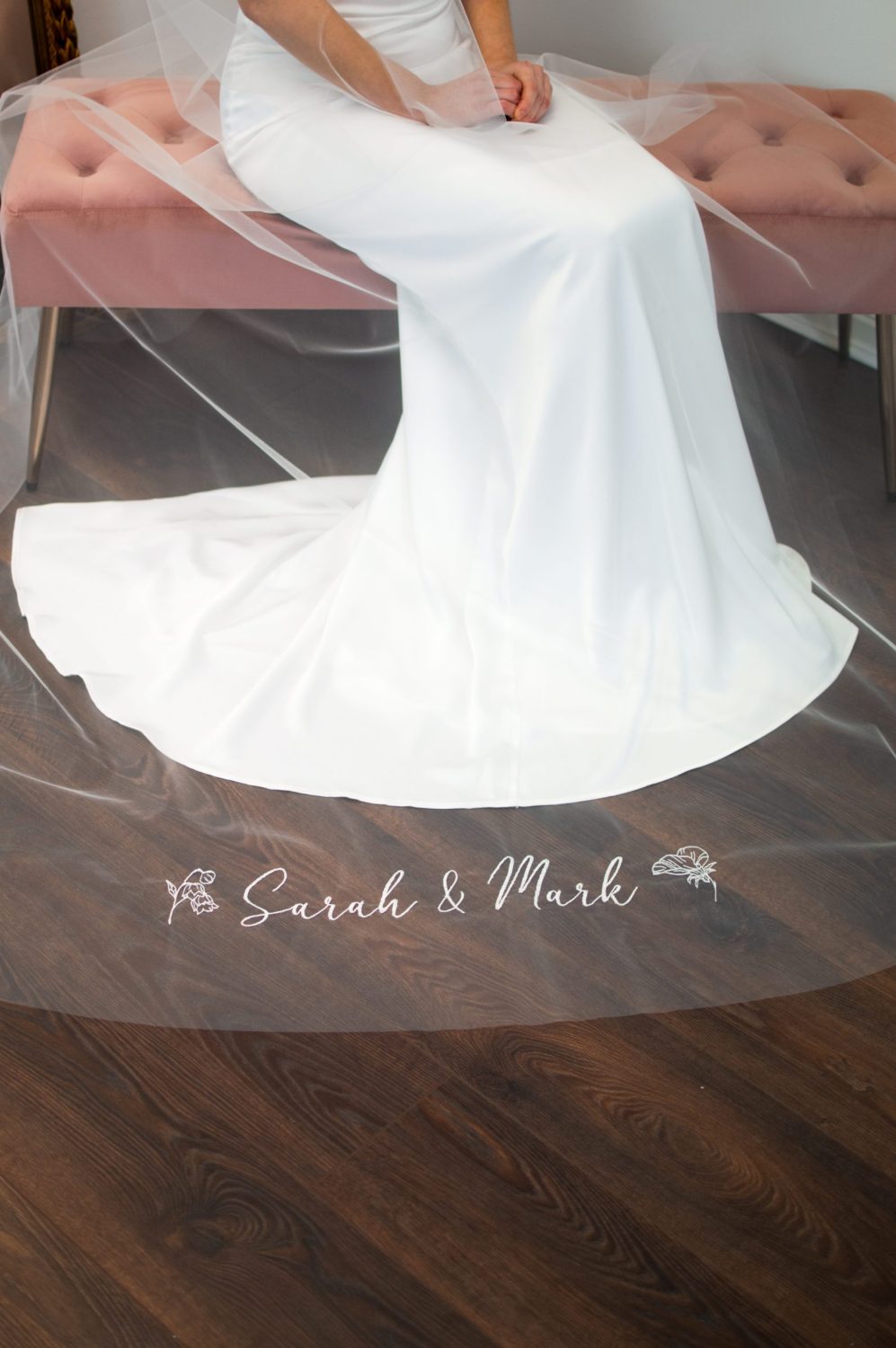 Veil addon Birth month flower embroidery elegant font