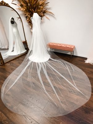 Christina – Royal Length One Layer Veil with Cut Edge