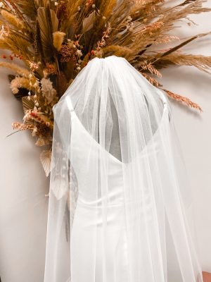 Gina – One Layer Slim Width Cathedral Length Veil with Cut Edge main