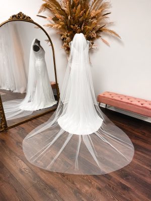 Jasmine – Chapel Length One Layer Veil with Cut Edge